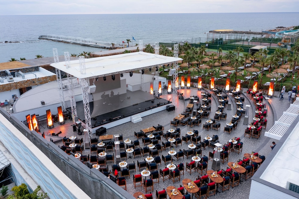 Rubi Platinum Sign - All inclusive — Restaurant & bars in Alanya