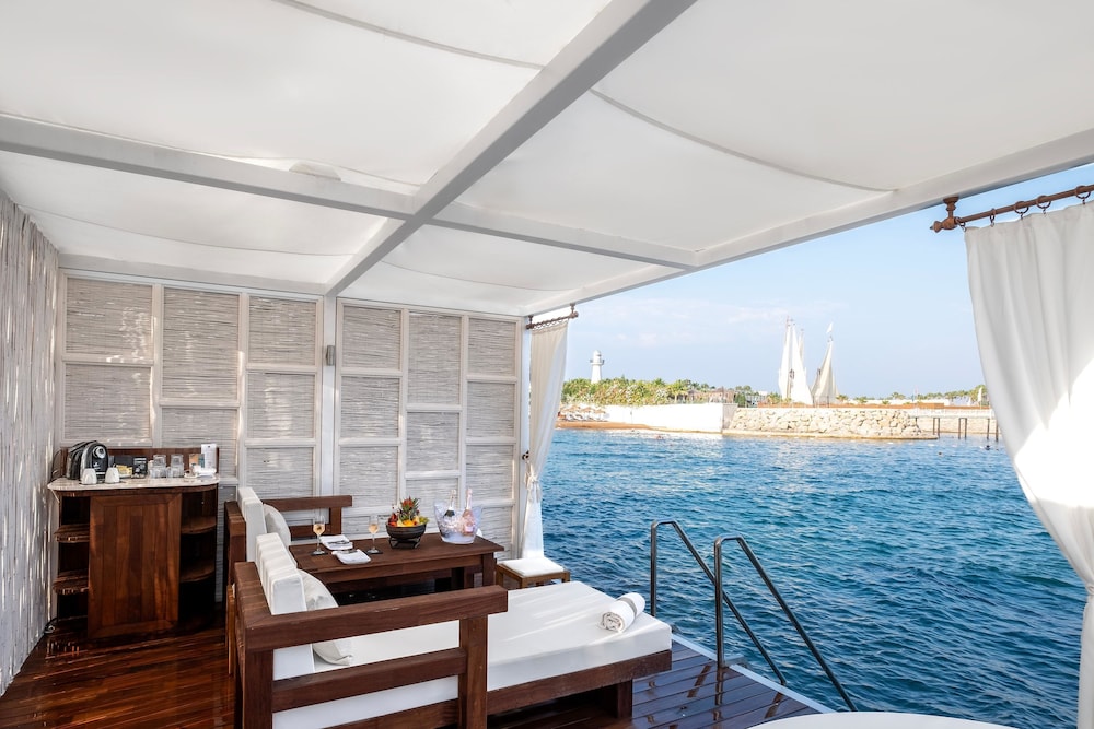 Rubi Platinum Sign - All inclusive — Hotel rooms in Alanya