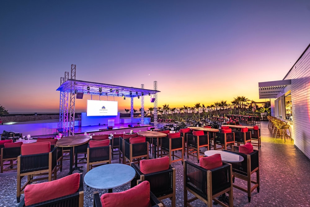 Rubi Platinum Sign - All inclusive — Restaurant & bars in Alanya