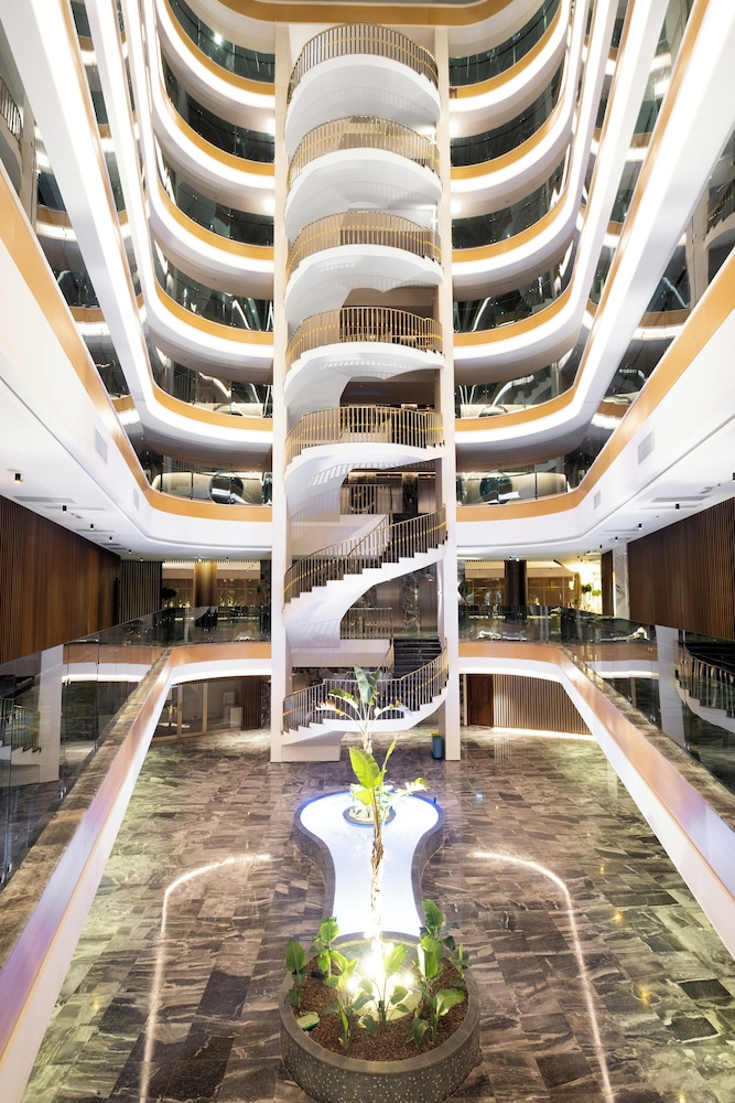 Rubi Platinum Sign - All inclusive — Hotel building in Alanya