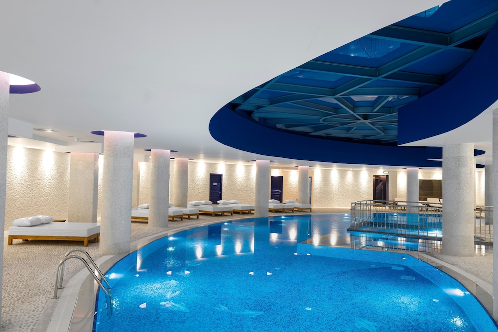 Rubi Platinum Sign - All inclusive — Swimming pool in Alanya