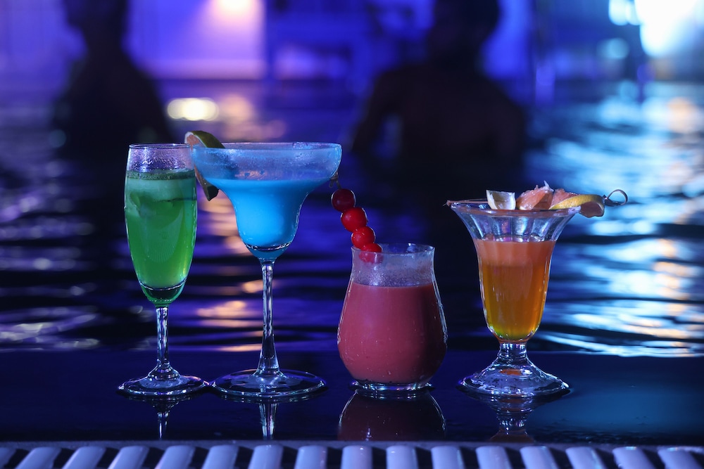 Ramada by Wyndham Goa Arpora — Restaurant & bars in Arpora, Goa