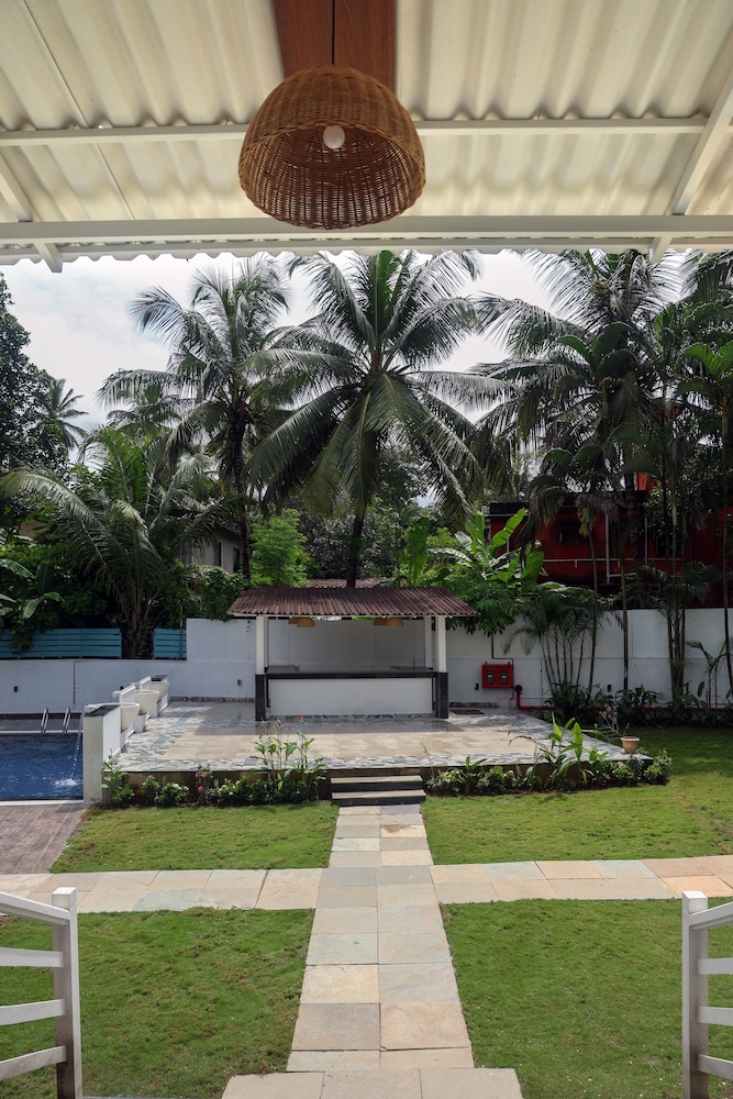 Ramada by Wyndham Goa Arpora — Swimming pool in Arpora, Goa