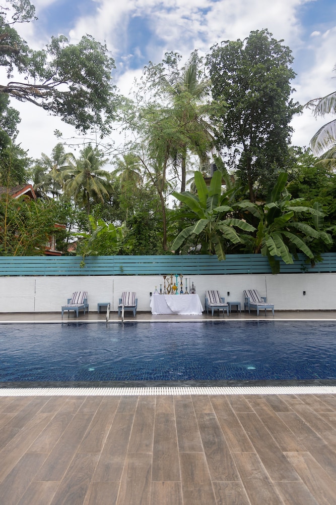 Ramada by Wyndham Goa Arpora — Swimming pool in Arpora, Goa