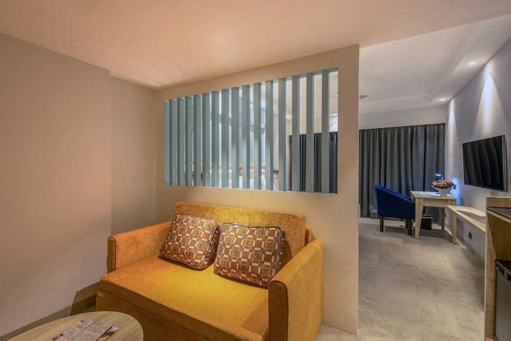 Ramada by Wyndham Goa Arpora — Hotel rooms in Arpora, Goa