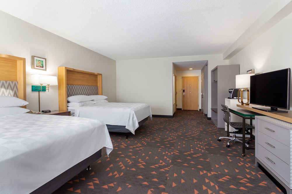 Holiday Inn Winter Haven by IHG — Hotel rooms in Winter Haven, Florida