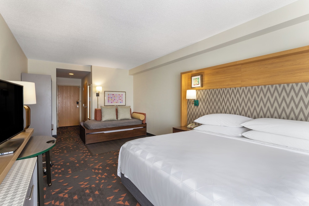 Holiday Inn Winter Haven by IHG — Hotel rooms in Winter Haven, Florida