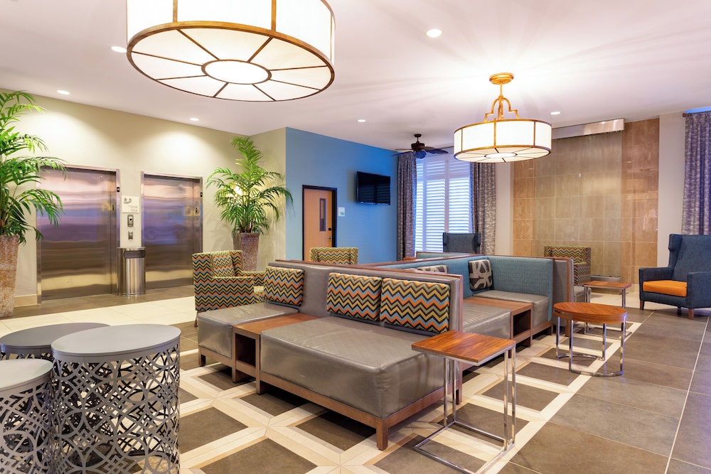 Holiday Inn Winter Haven by IHG — Hotel building in Winter Haven, Florida