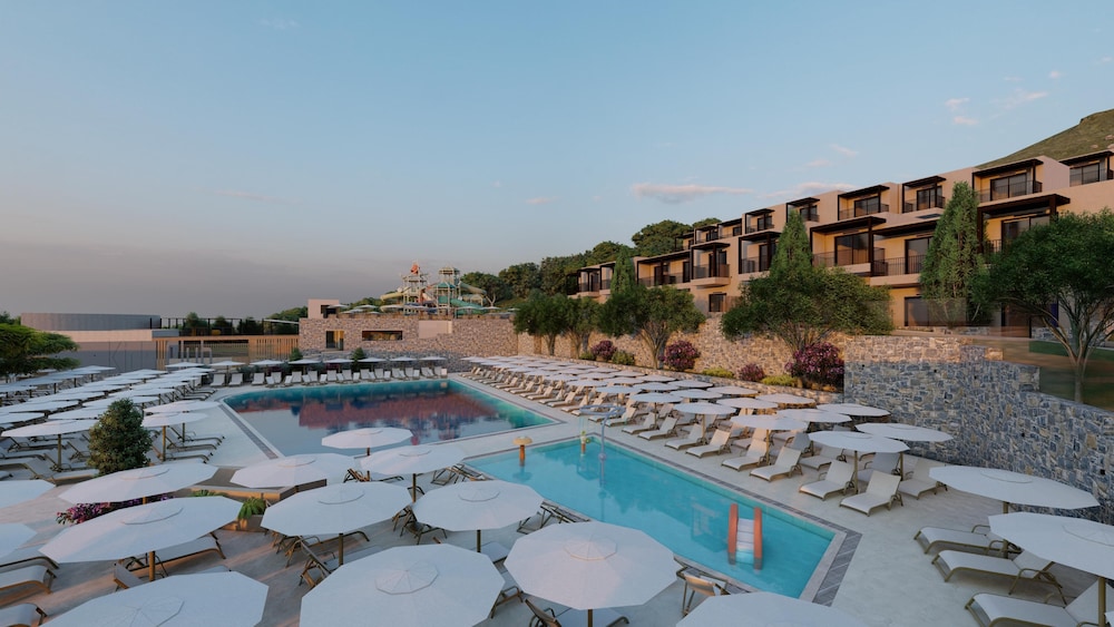 Elios Hill - Sun Kissed Happiness — Swimming pool in Hersonissos
