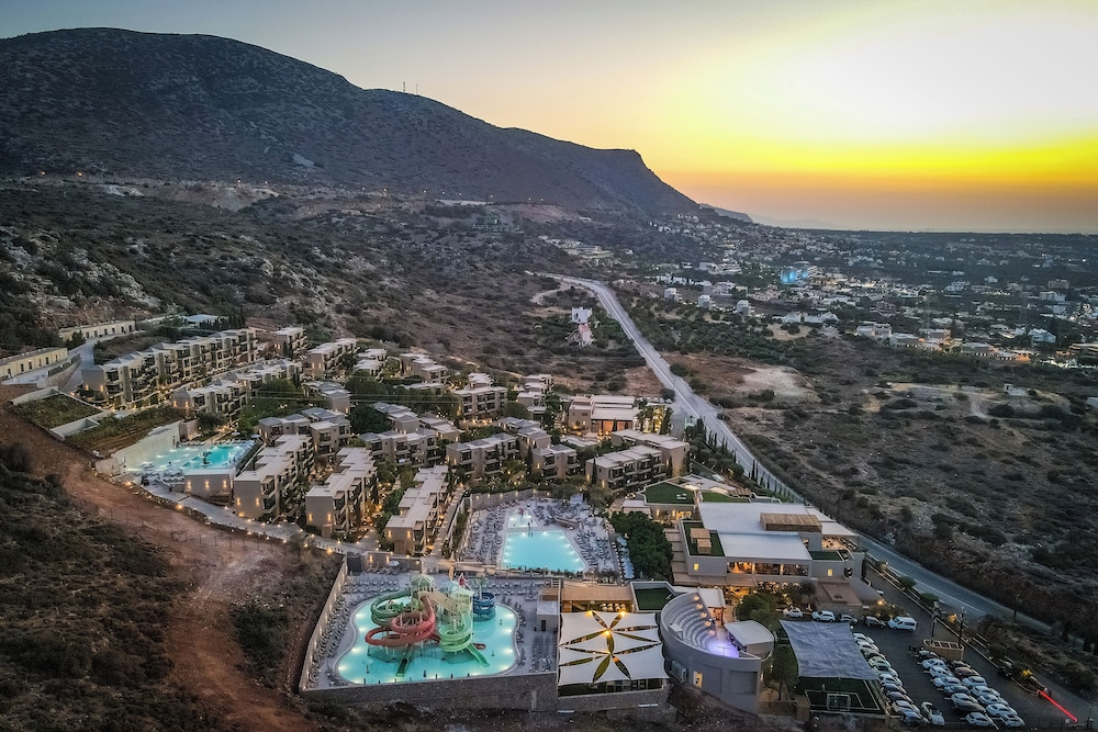 Elios Hill - Sun Kissed Happiness — Main photo in Hersonissos