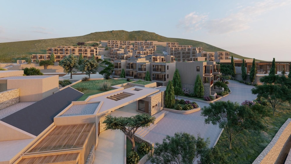 Elios Hill - Sun Kissed Happiness — Hotel building in Hersonissos