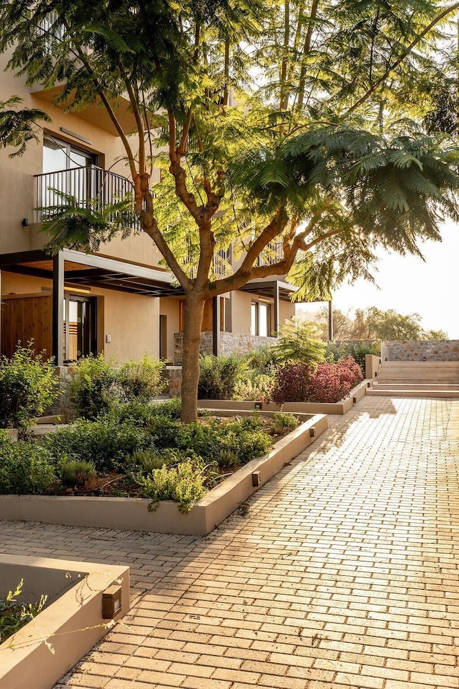 Elios Hill - Sun Kissed Happiness — Hotel building in Hersonissos