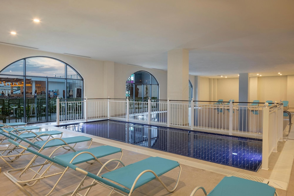 Arcanus Hotels Trendline Side — Swimming pool in Side