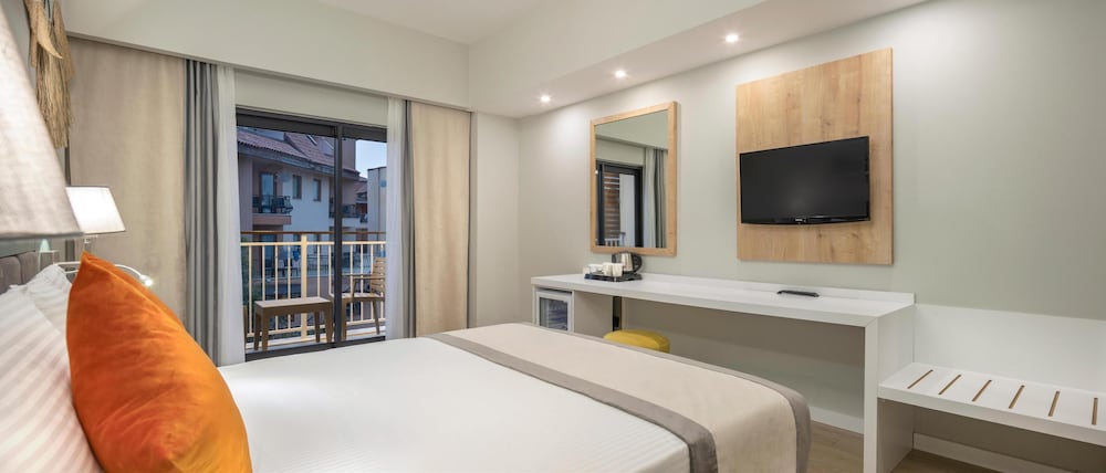 Arcanus Hotels Trendline Side — Hotel rooms in Side