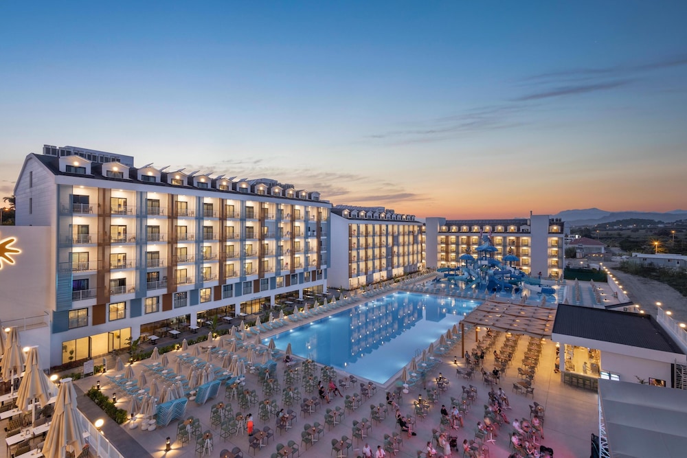 Arcanus Hotels Trendline Side — Swimming pool in Side