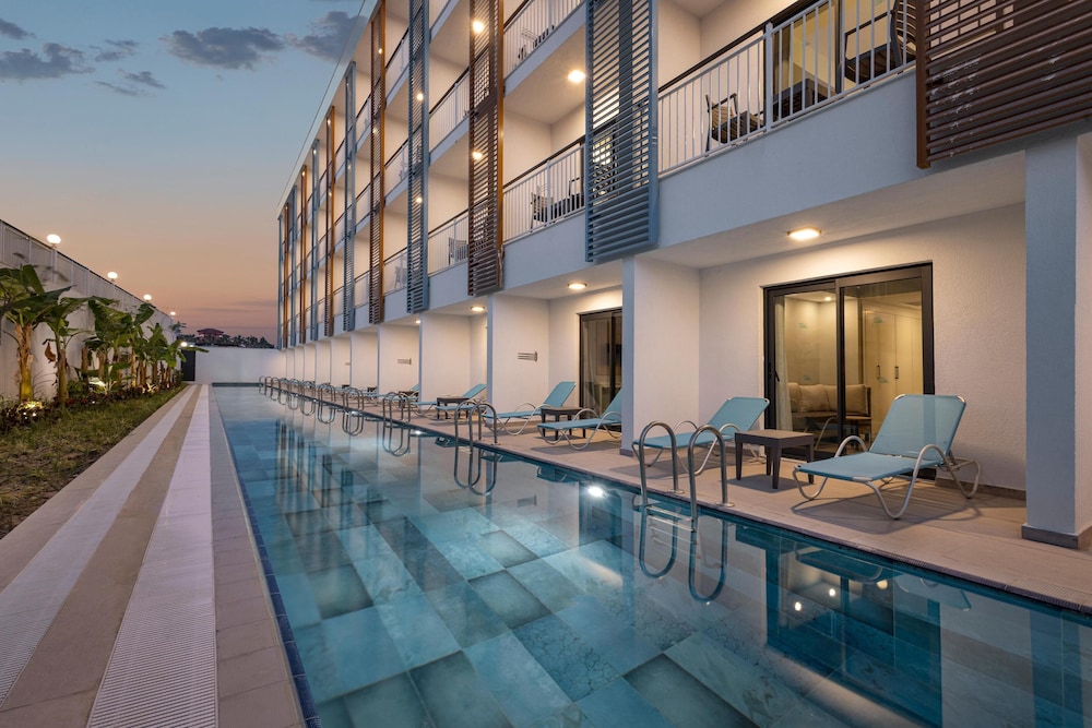 Arcanus Hotels Trendline Side — Swimming pool in Side