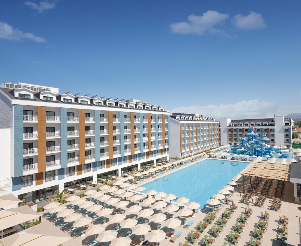 Arcanus Hotels Trendline Side — Swimming pool in Side