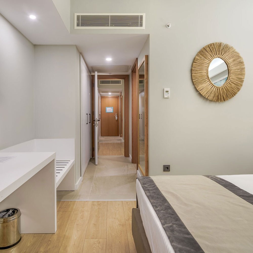 Arcanus Hotels Trendline Side — Hotel rooms in Side
