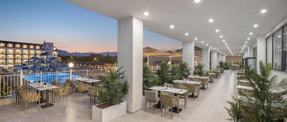Arcanus Hotels Trendline Side — Restaurant & bars in Side