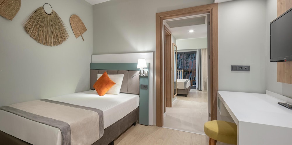 Arcanus Hotels Trendline Side — Hotel rooms in Side