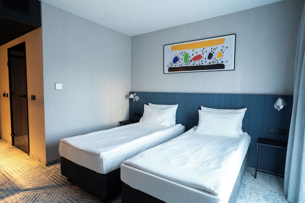 Q Hotel Plus Wroclaw — Wroclaw, Lower Silesia
