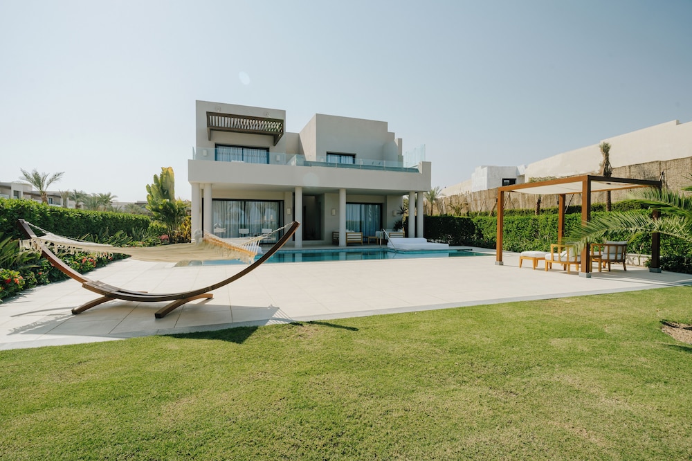 JAZ Elite Amara — Swimming pool in Marsa Alam, Red Sea