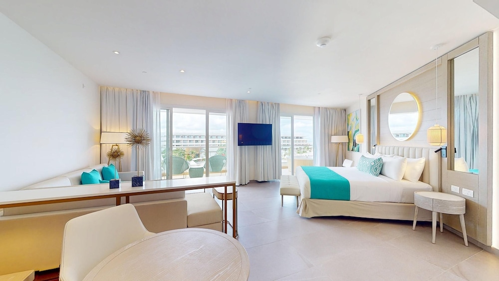 Princess Grand Jamaica Resort - All Inclusive — Hotel rooms in Green Island