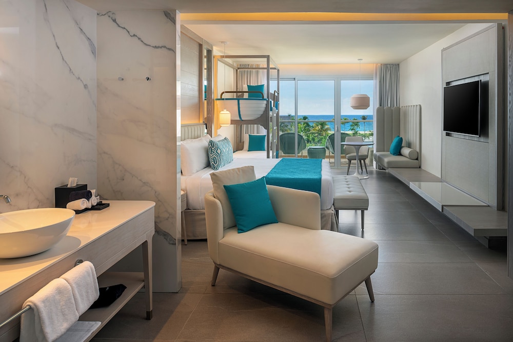 Princess Grand Jamaica Resort - All Inclusive — Hotel rooms in Green Island