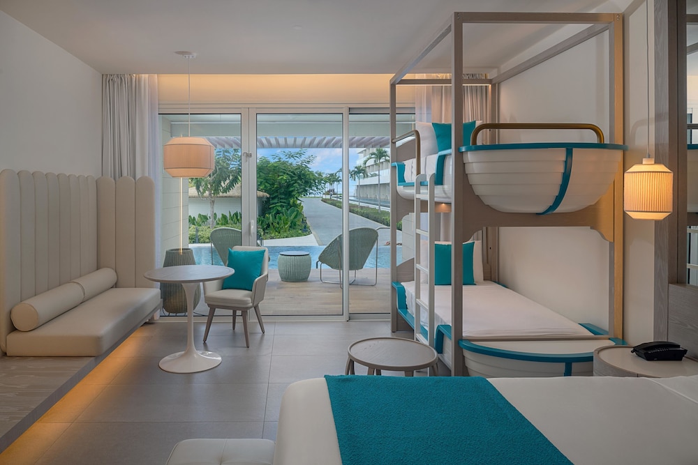 Princess Grand Jamaica Resort - All Inclusive — Hotel rooms in Green Island