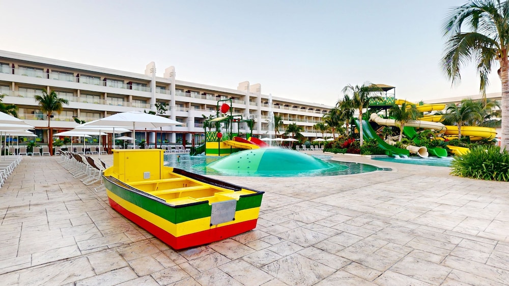 Princess Grand Jamaica Resort - All Inclusive — Attractions for children in Green Island