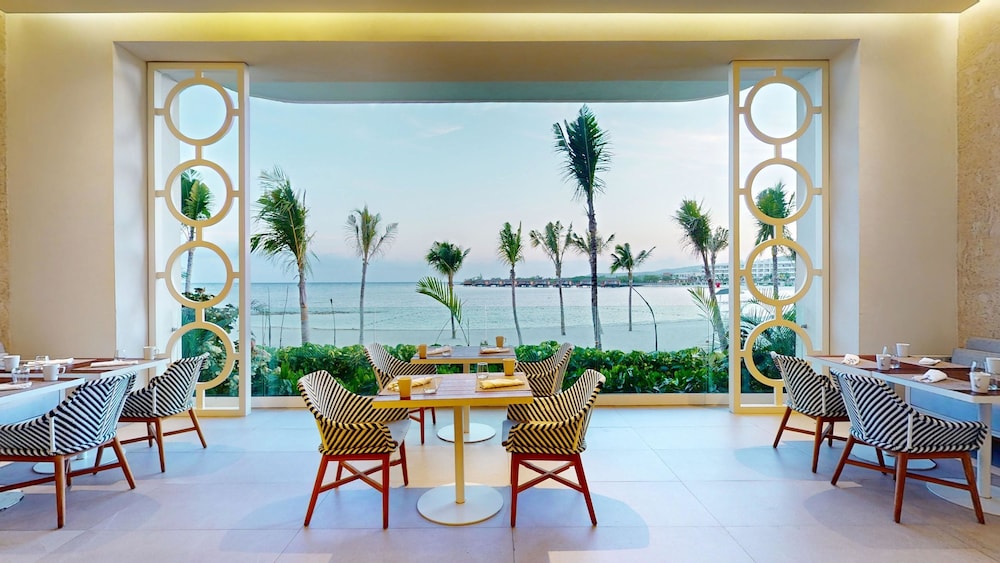 Princess Senses The Mangrove Resort - Luxury Adults Only - All Inclusive — Restaurant & bars in Green Island