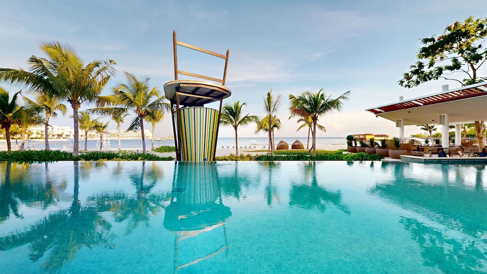 Princess Senses The Mangrove Resort - Luxury Adults Only - All Inclusive — Swimming pool in Green Island