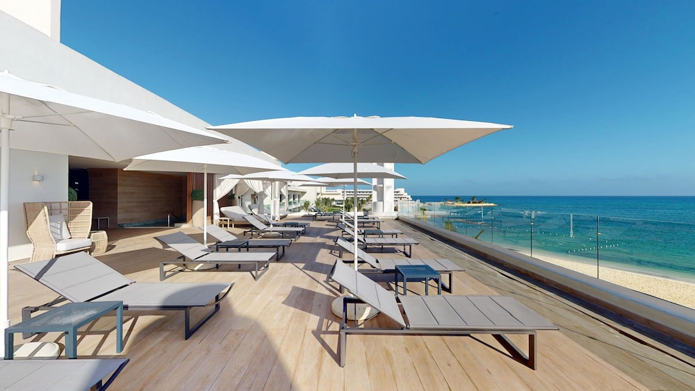 Princess Senses The Mangrove Resort - Luxury Adults Only - All Inclusive — Beach in Green Island