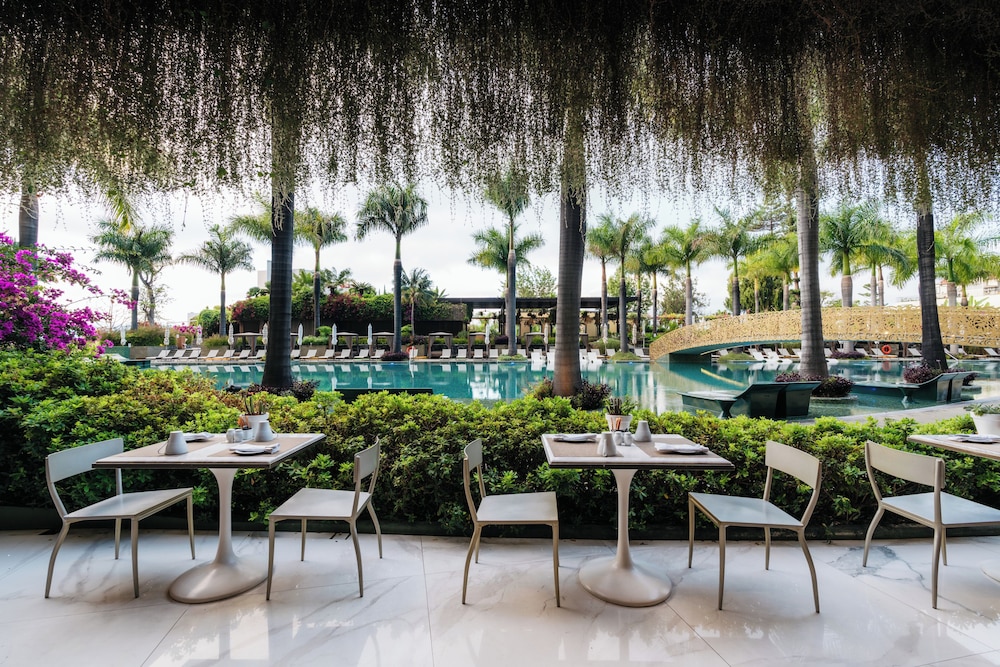 The Reserve - The Leading Hotels of the World - Savoy Signature — Restaurant & bars in Funchal, Madeira