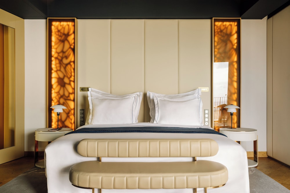The Reserve - The Leading Hotels of the World - Savoy Signature — Hotel rooms in Funchal, Madeira