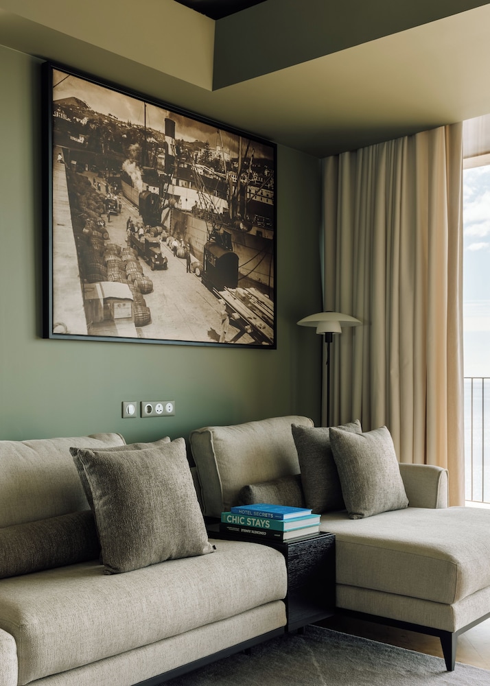 The Reserve - The Leading Hotels of the World - Savoy Signature — Hotel rooms in Funchal, Madeira