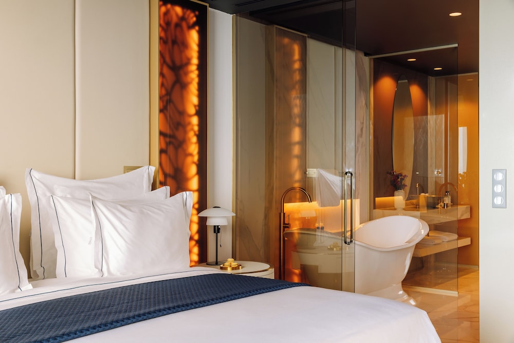 The Reserve - The Leading Hotels of the World - Savoy Signature — Hotel rooms in Funchal, Madeira