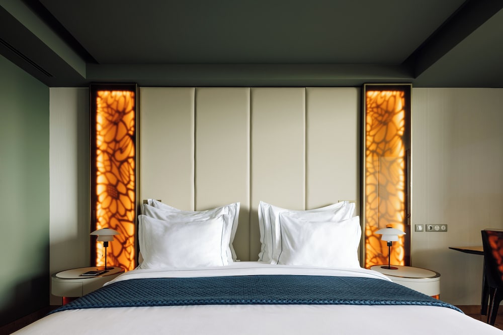 The Reserve - The Leading Hotels of the World - Savoy Signature — Hotel rooms in Funchal, Madeira