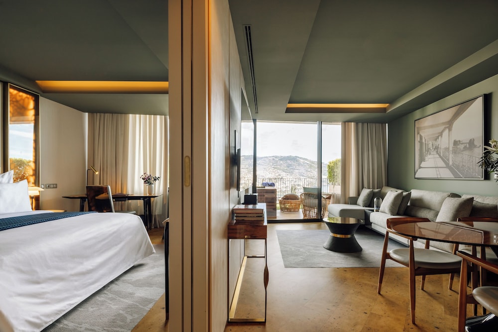 The Reserve - The Leading Hotels of the World - Savoy Signature — Hotel rooms in Funchal, Madeira