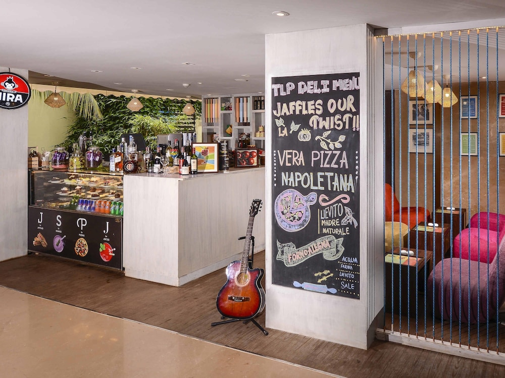 Novotel Goa Candolim Hotel — Restaurant & bars in Candolim, Goa