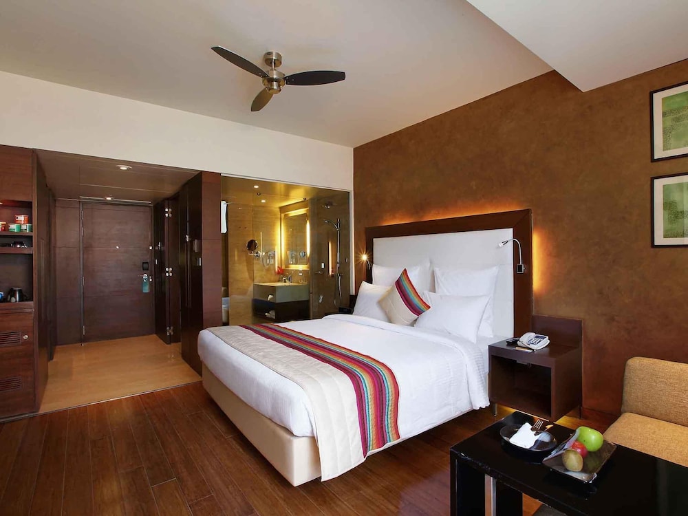 Novotel Goa Candolim Hotel — Hotel rooms in Candolim, Goa