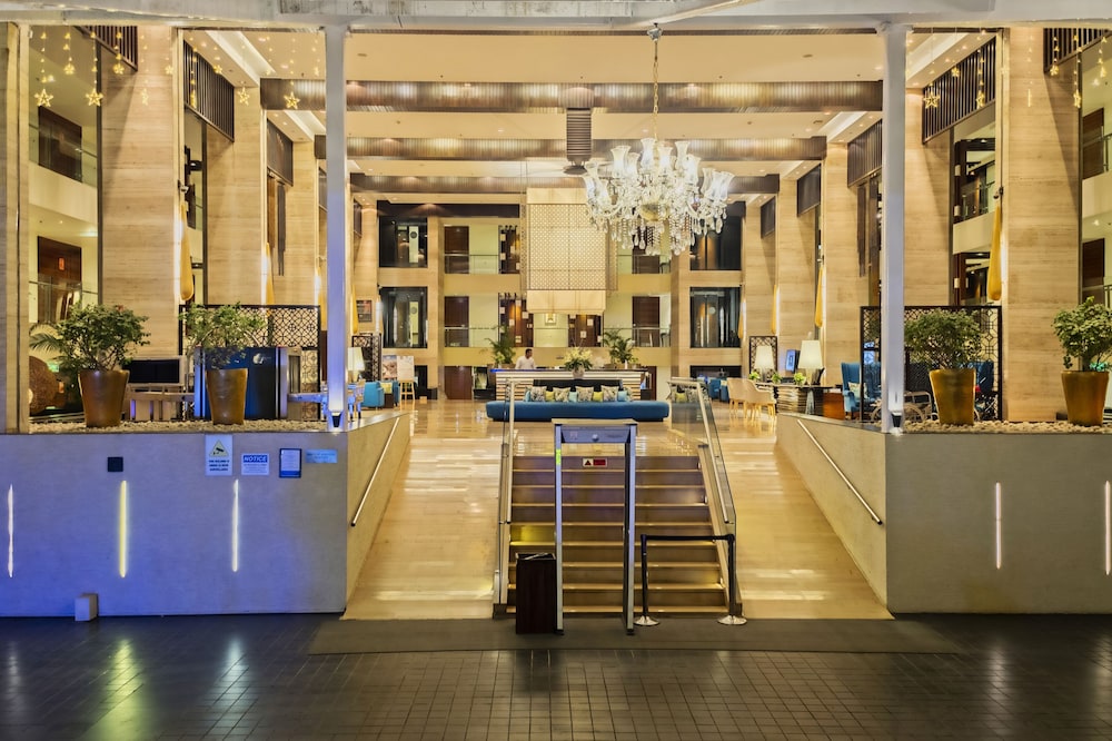 Novotel Goa Candolim Hotel — Hotel building in Candolim, Goa
