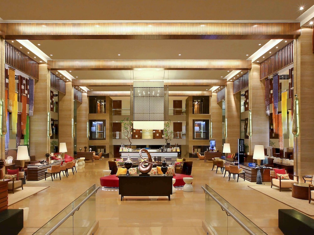 Novotel Goa Candolim Hotel — Restaurant & bars in Candolim, Goa