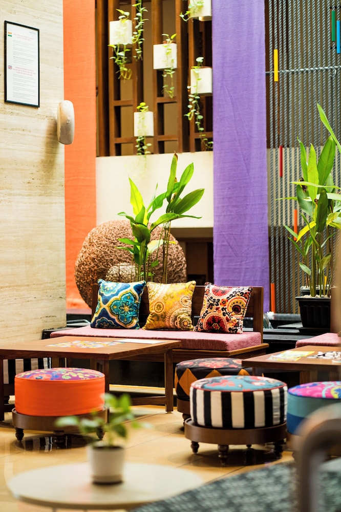 Novotel Goa Candolim Hotel — Restaurant & bars in Candolim, Goa