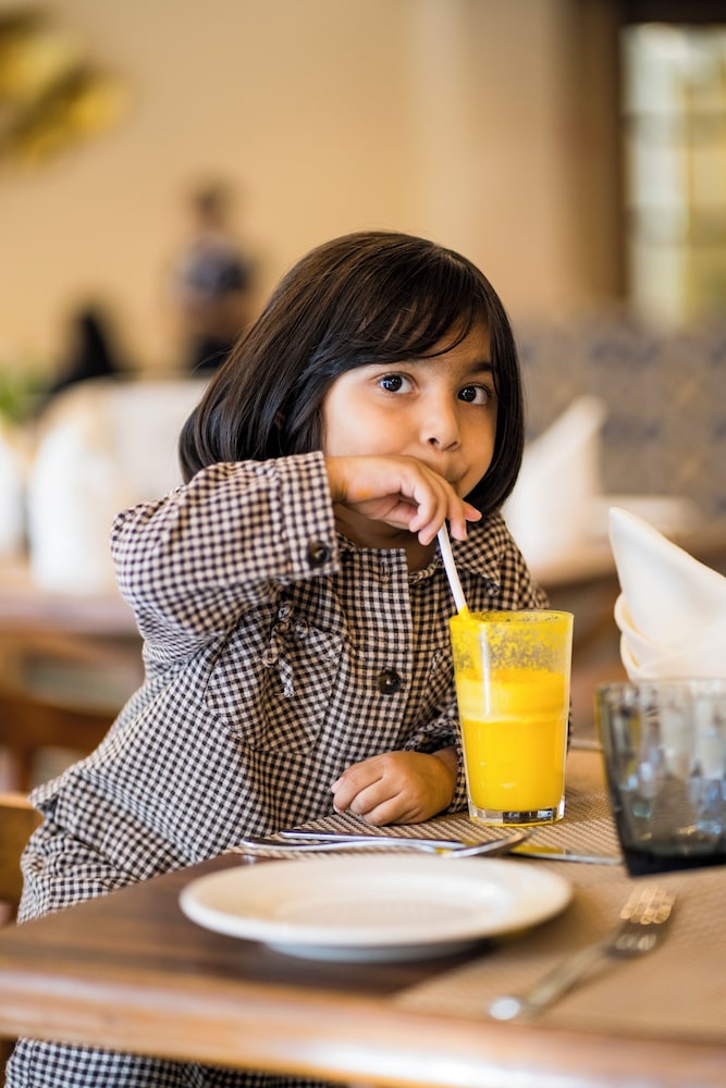 Novotel Goa Candolim Hotel — Restaurant & bars in Candolim, Goa