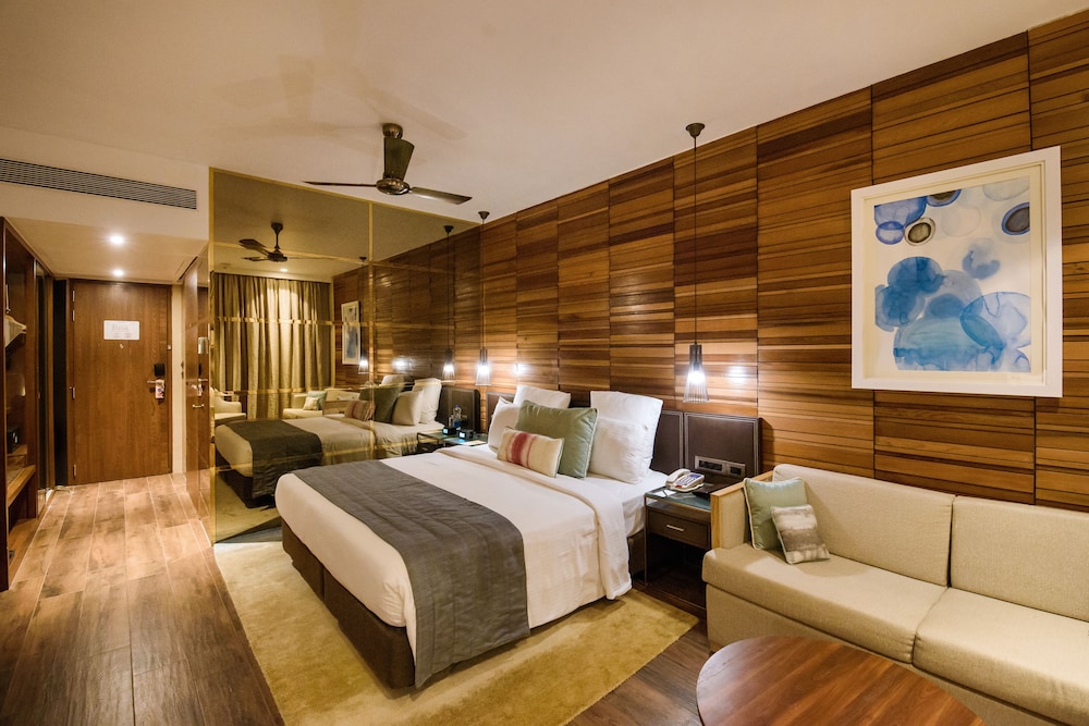 Novotel Goa Candolim Hotel — Hotel rooms in Candolim, Goa