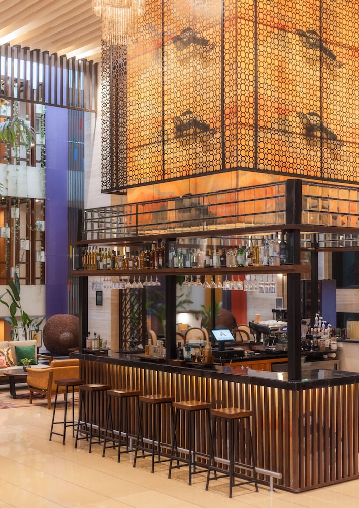 Novotel Goa Candolim Hotel — Restaurant & bars in Candolim, Goa