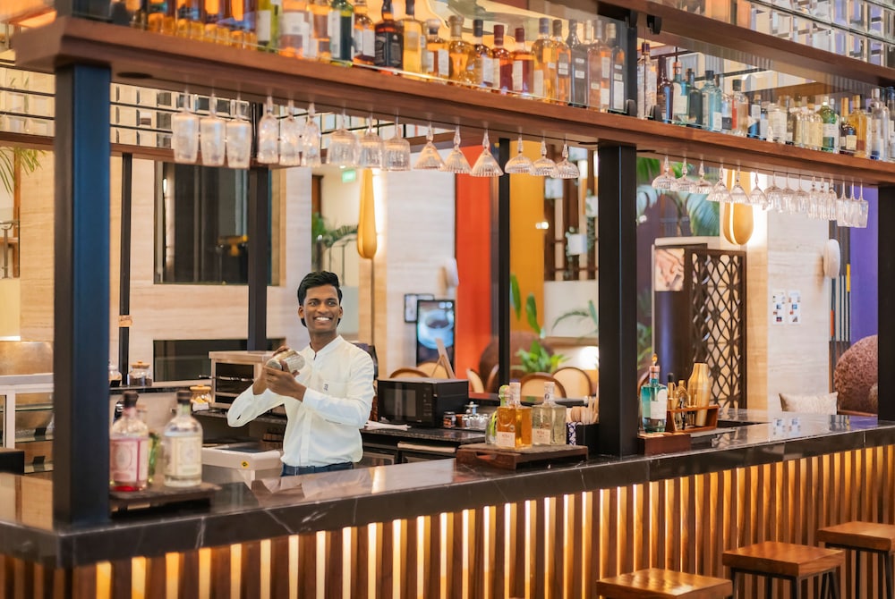 Novotel Goa Candolim Hotel — Restaurant & bars in Candolim, Goa