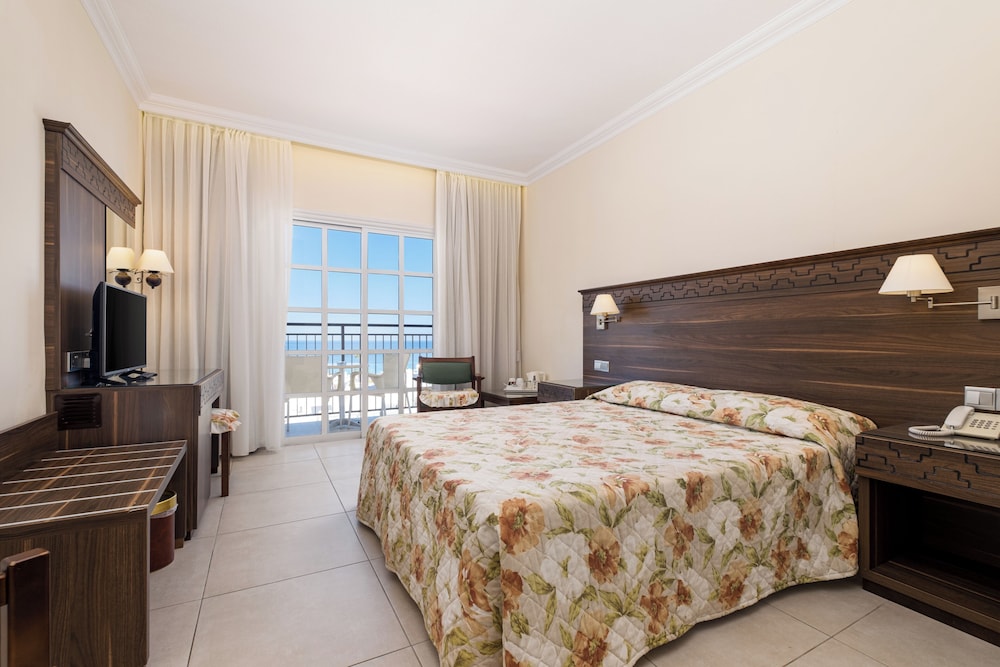 Anais Bay Hotel — Hotel rooms in Protaras, Famagusta Region