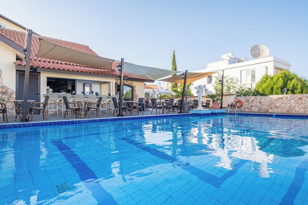 Anais Bay Hotel — Swimming pool in Protaras, Famagusta Region